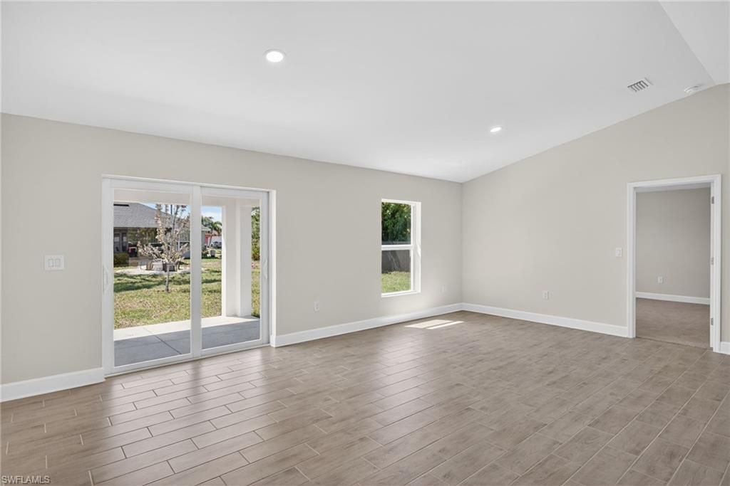 2518 NW 19th Pl, Cape Coral, FL 33993 Photo