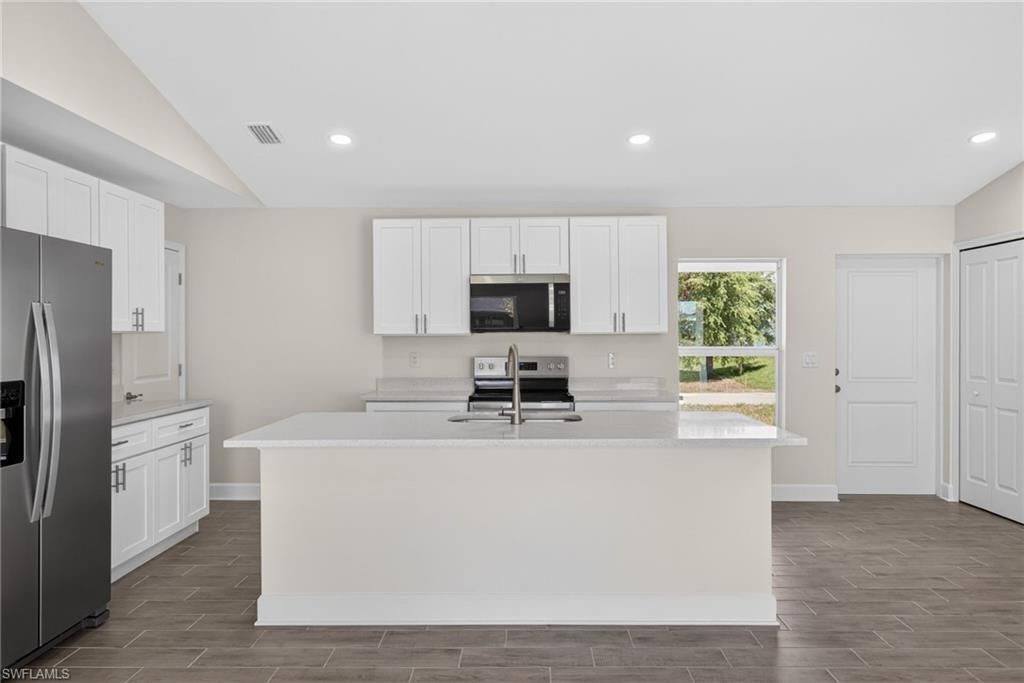 2518 NW 19th Pl, Cape Coral, FL 33993 Photo