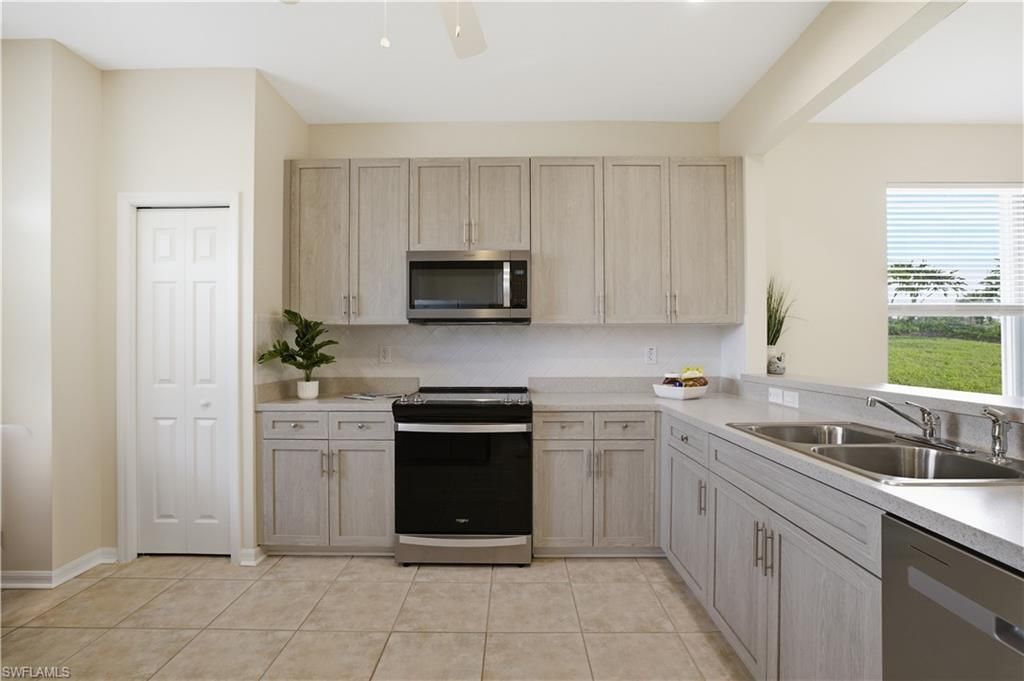 11334 Lakeland Cir, Fort Myers, FL 33913 Photo