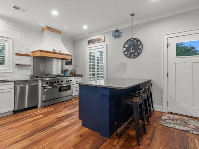230 Winchime Court Photo 17