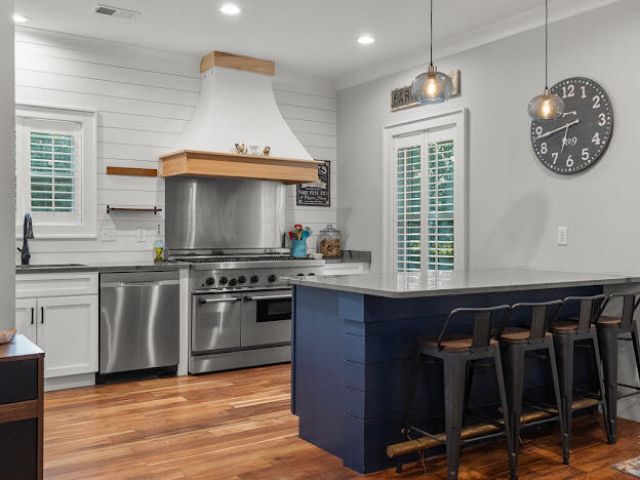 230 Winchime Court Photo 18