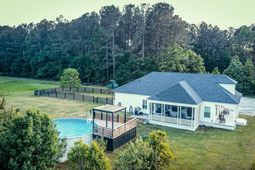 230 Winchime Court photo 4