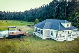 230 Winchime Court photo 4