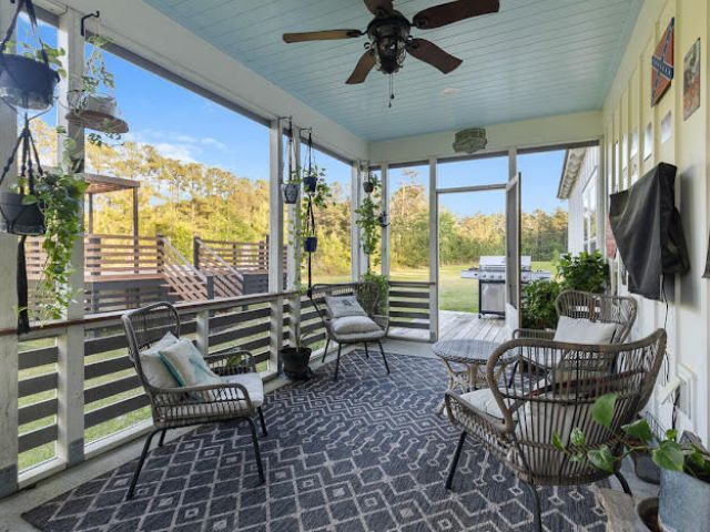 230 Winchime Court Photo 22