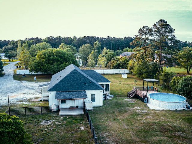 230 Winchime Court Photo 31