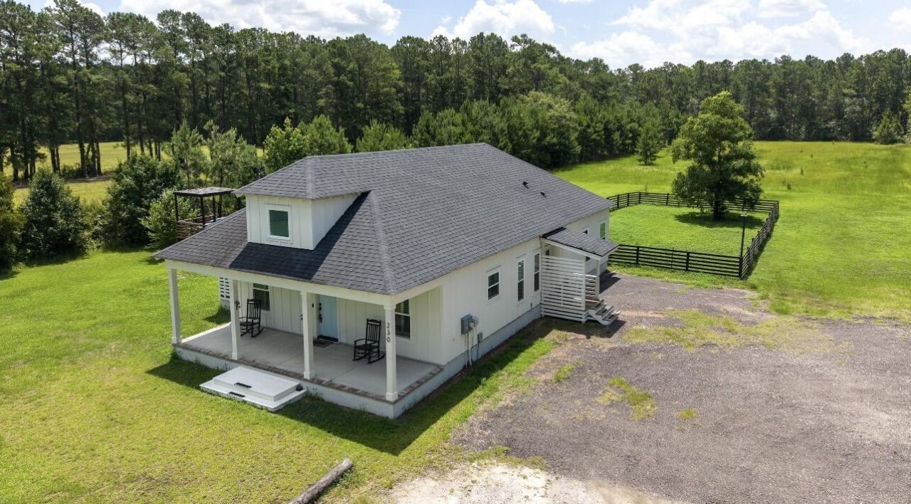 230 Winchime Court Photo 47