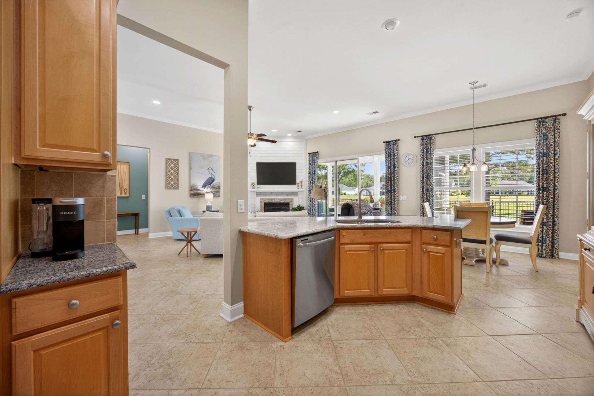161 St Andrews Crescent Photo 23
