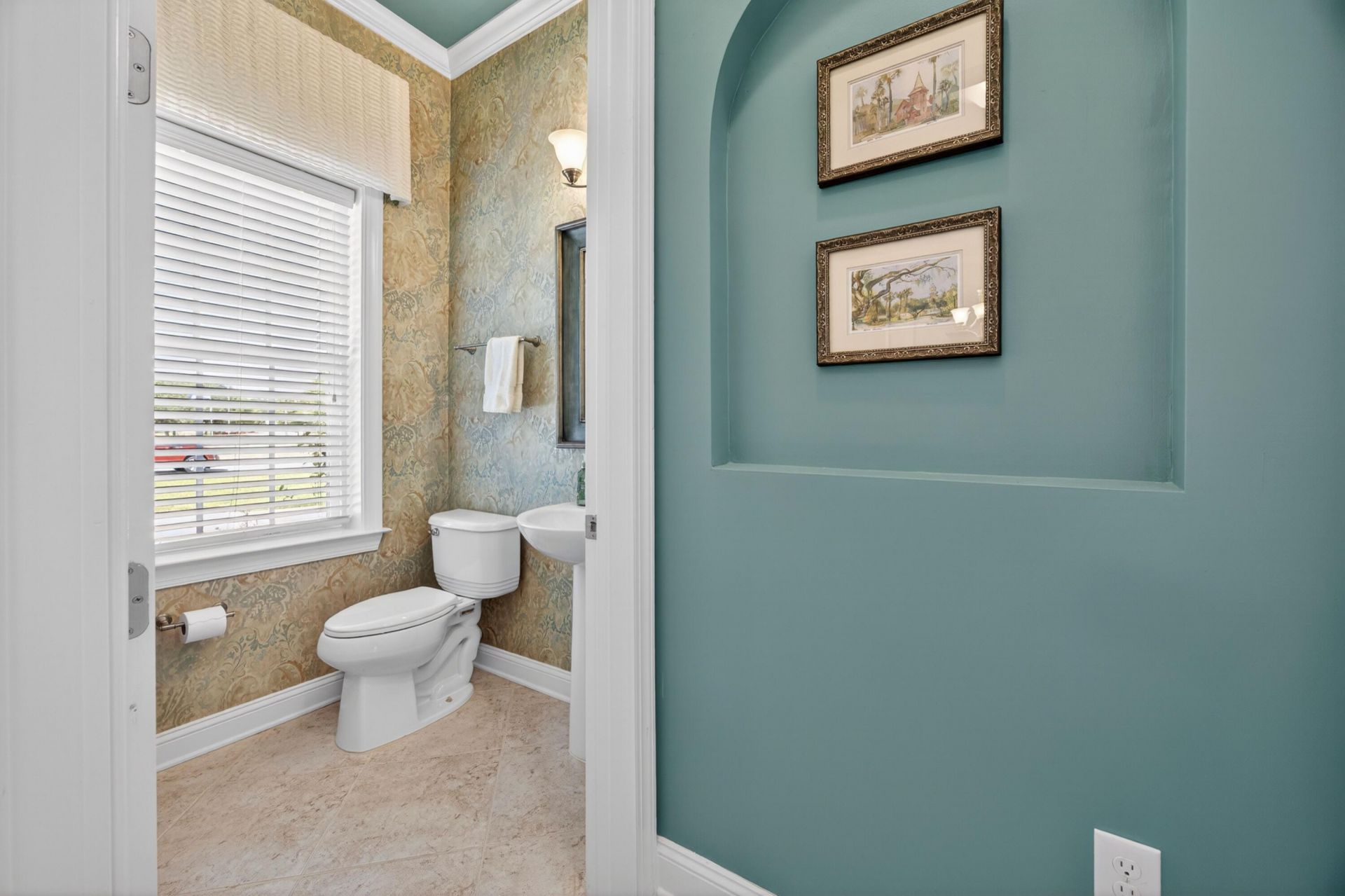 161 St Andrews Crescent Photo 9