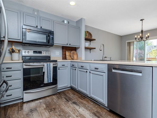 6445 SE Sunsplash Drive, Pleasant Hill, IA 50327