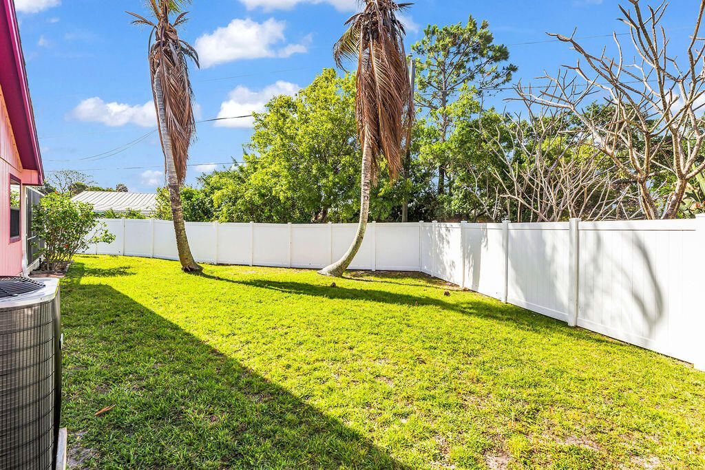 2024 NE 24th Street, Jensen Beach, FL 34957 Photo