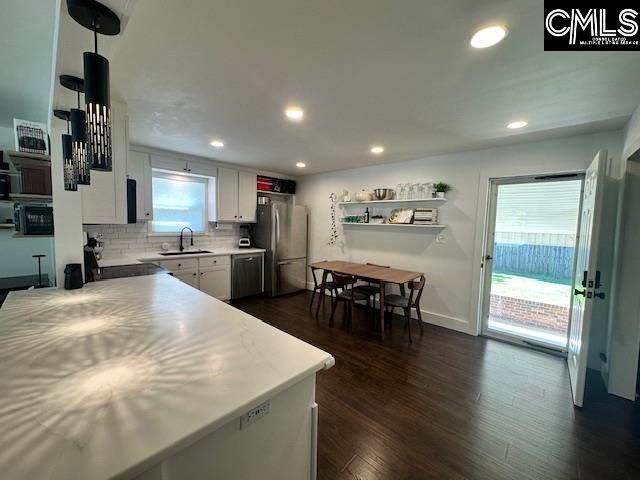 2000 Johnstone Street Photo 19