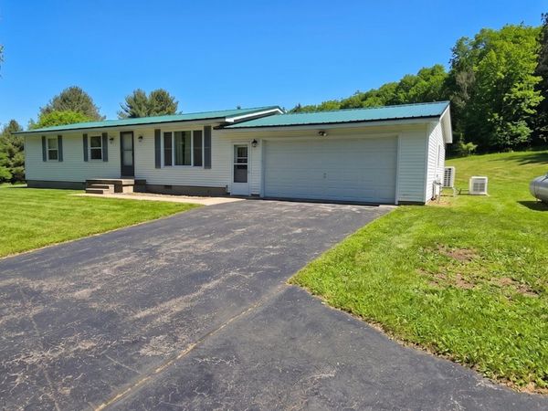 5505 N 3 Mile RD, Hessel, MI 49745