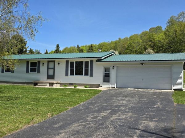 5505 N 3 Mile RD, Hessel, MI 49745