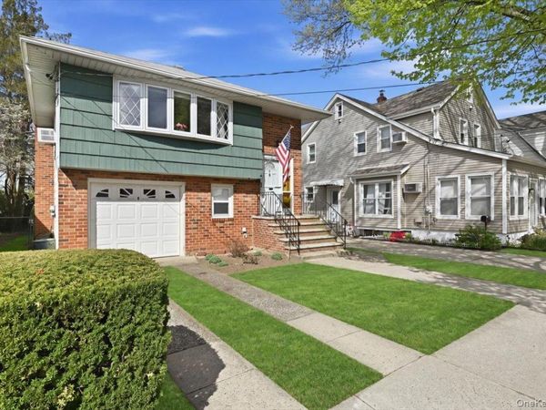 6 Brokaw Avenue , Floral Park, NY 11001