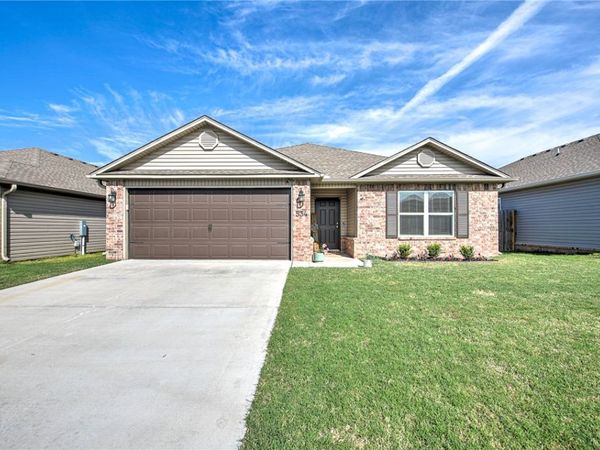 534 Woodcreek Loop , Lowell, AR 72745