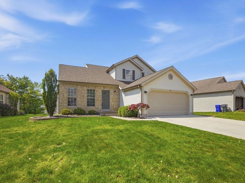 487 Greenhill Drive, Groveport, OH 43125 Photo 3