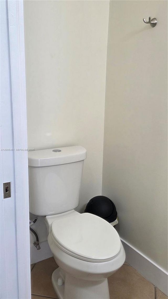 5440 NW 107th Ave , Unit 211, Doral, FL 33178 Photo