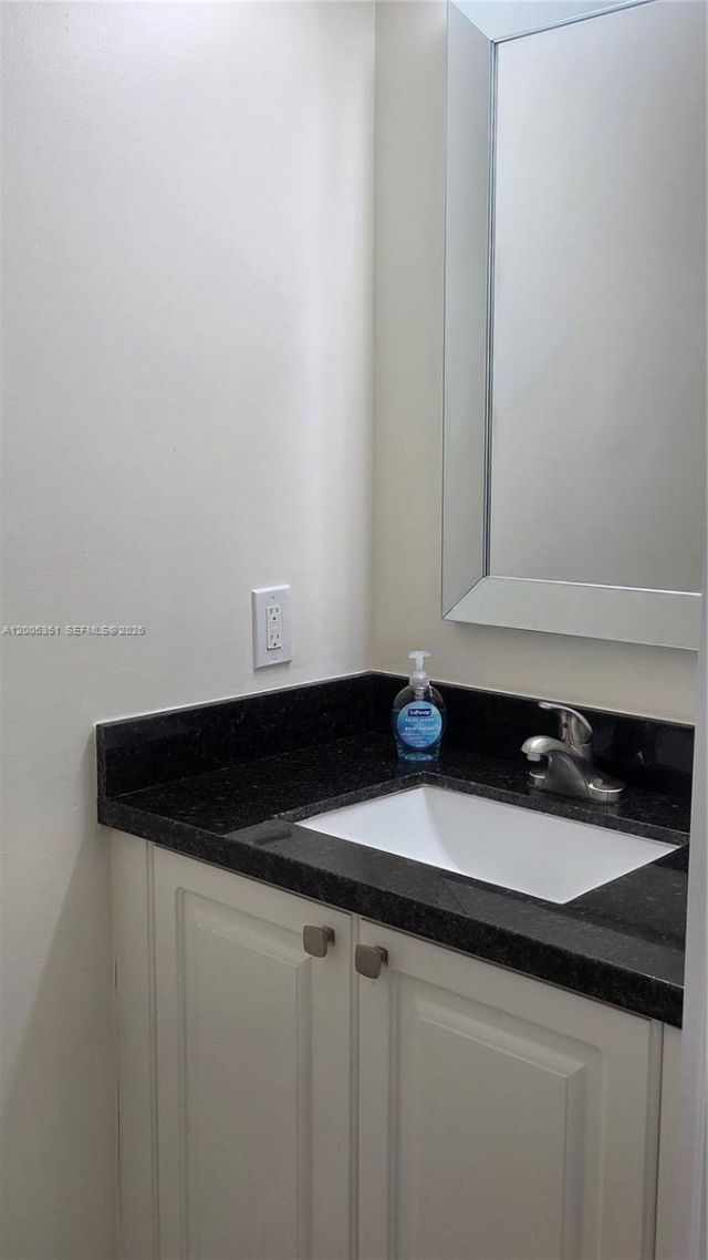 5440 NW 107th Ave , Unit 211, Doral, FL 33178 Photo