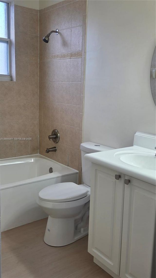 5440 NW 107th Ave , Unit 211, Doral, FL 33178 Photo