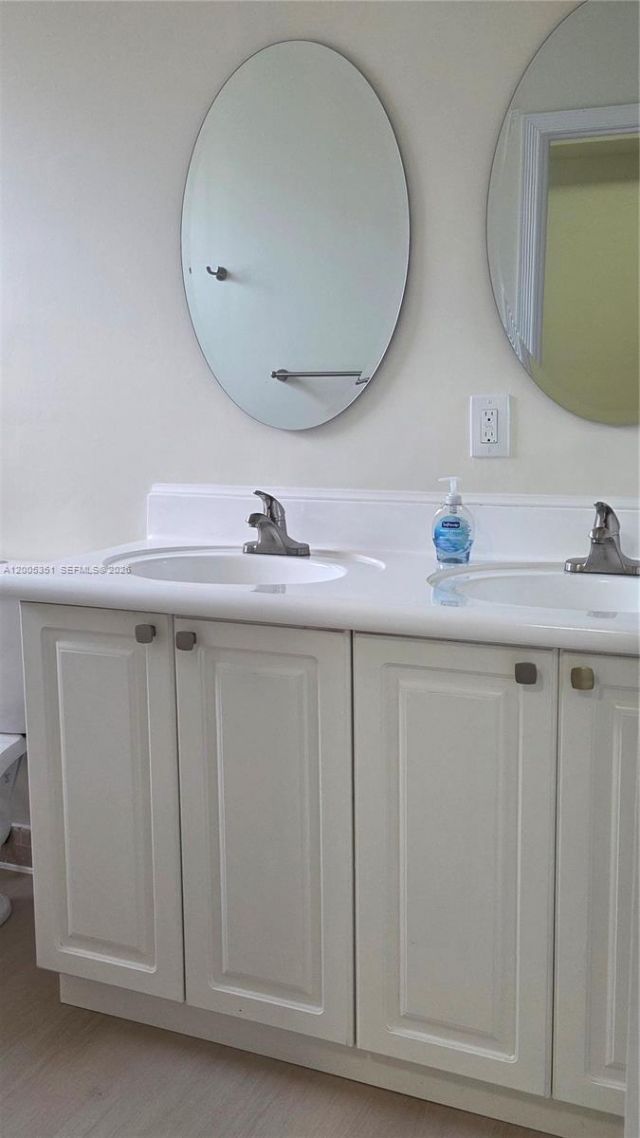 5440 NW 107th Ave , Unit 211, Doral, FL 33178 Photo