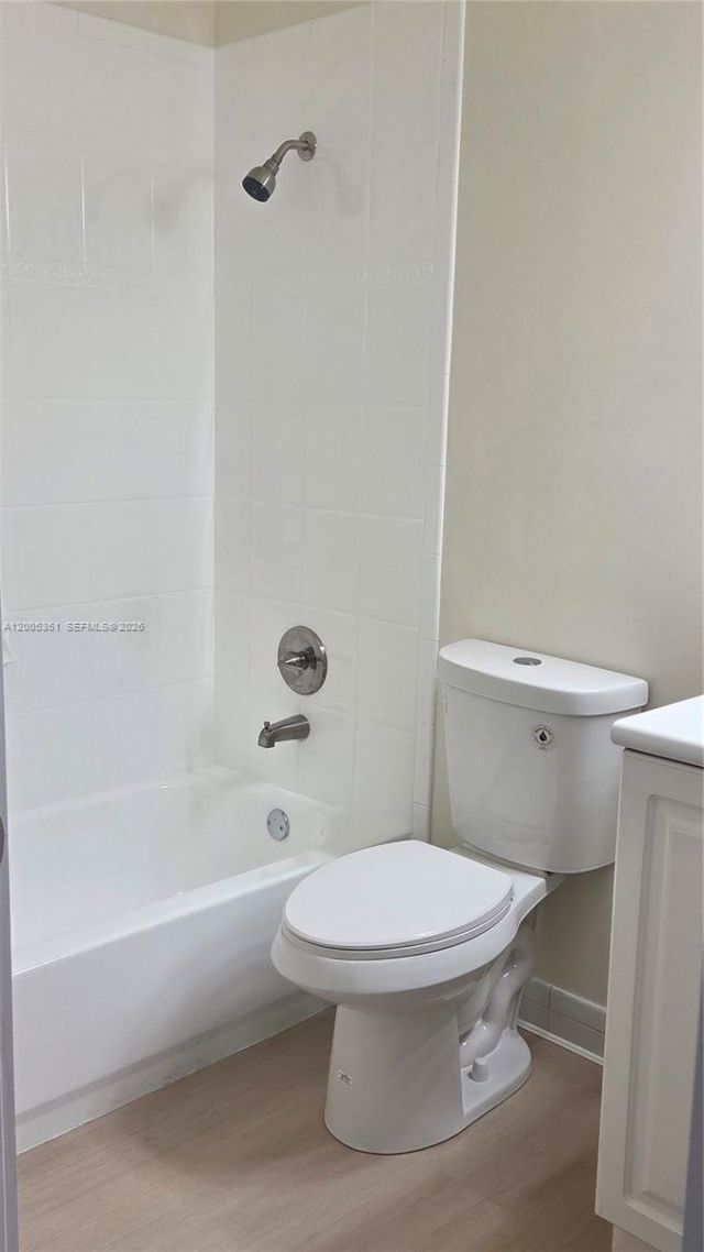 5440 NW 107th Ave , Unit 211, Doral, FL 33178 Photo