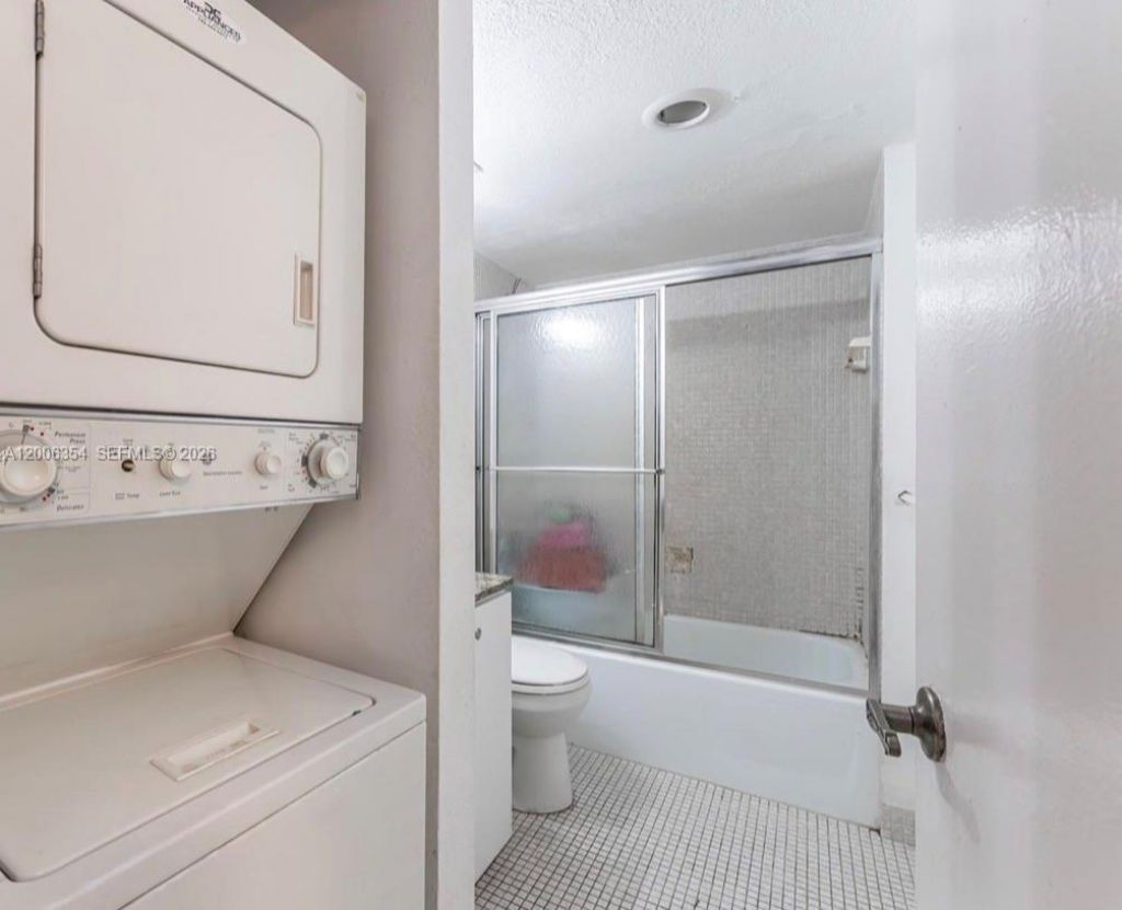 4174 Inverrary Dr , Unit 202, Lauderhill, FL 33319 Photo