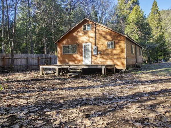 357 Main Street, Wolf Creek, OR 97497