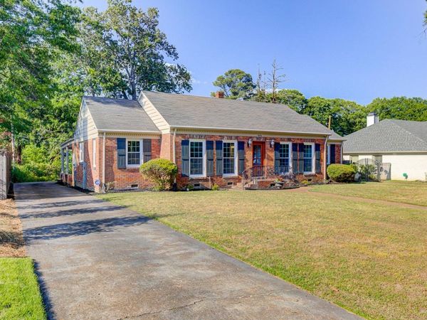 5676 BARFIELD RD, Memphis, TN 38120