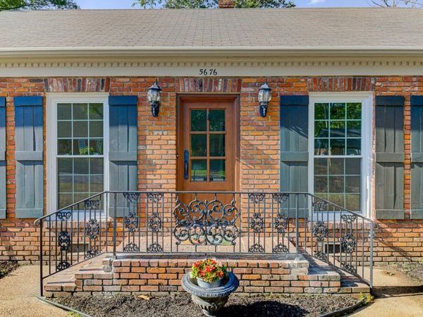 5676 BARFIELD RD, Memphis, TN 38120
