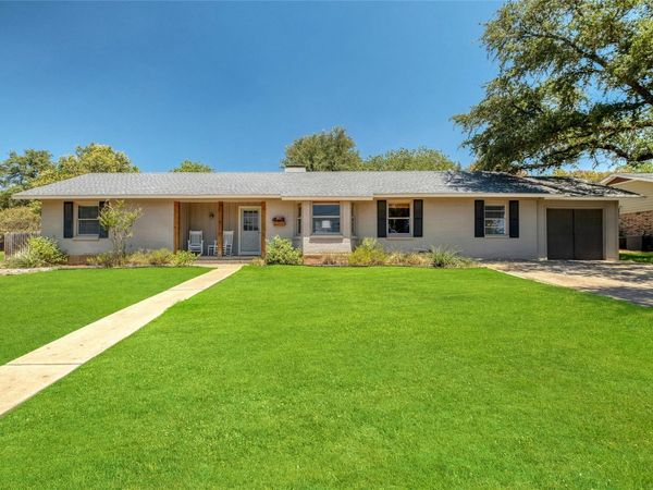 1208 Country Club RD, Georgetown, TX 78628