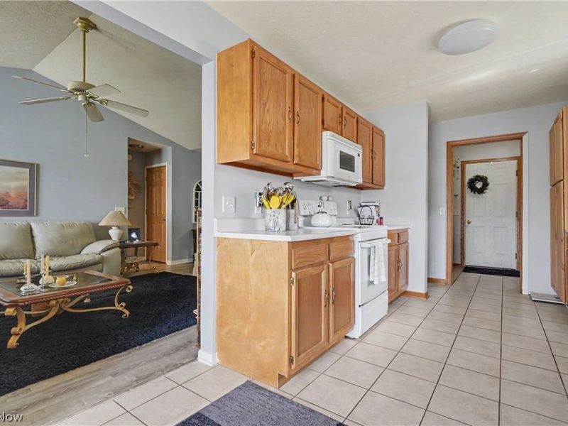 1484 Waters Edge Drive , Akron, OH 44313 Photo 10