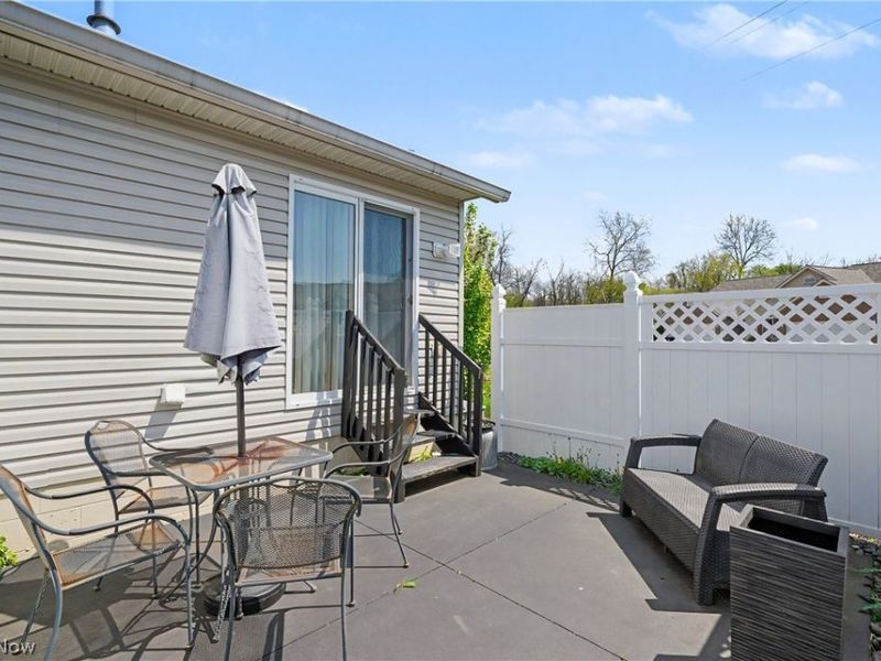 1484 Waters Edge Drive, Akron, OH 44313 Photo 20