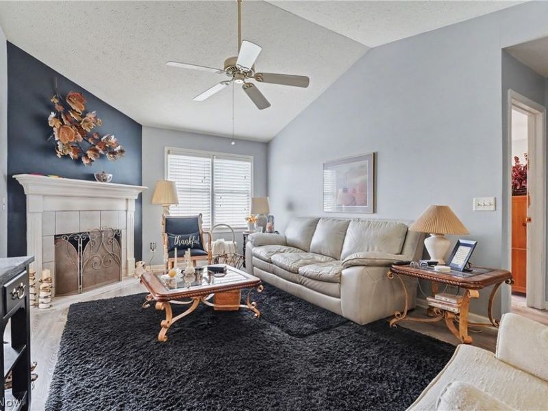 1484 Waters Edge Drive , Akron, OH 44313 Photo 8