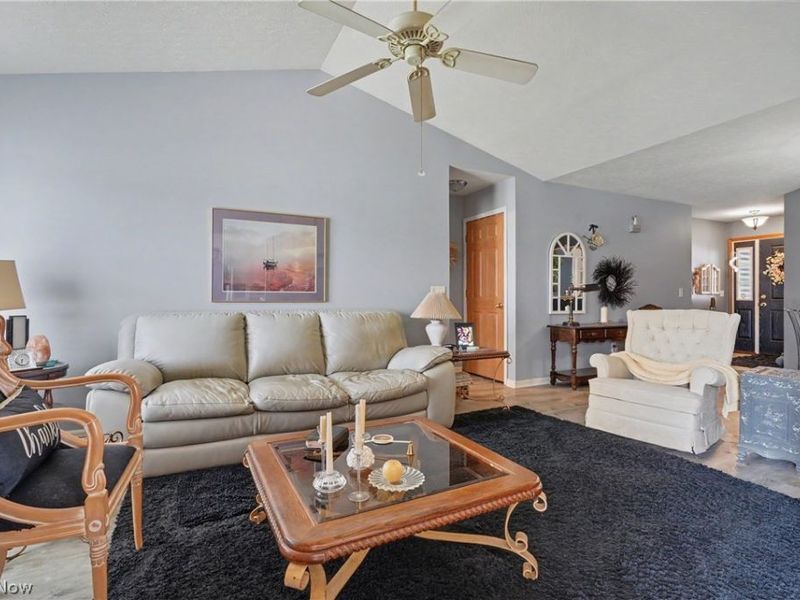 1484 Waters Edge Drive , Akron, OH 44313 Photo 9