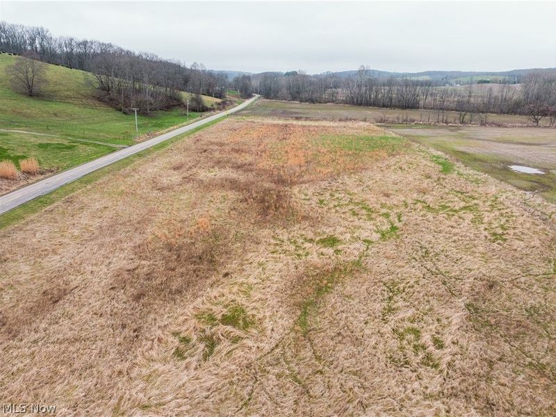 Licking Valley Road , Frazeysburg, OH 43830 Photo 2