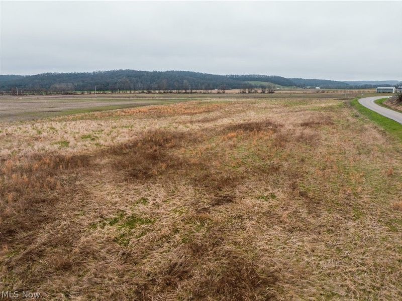 Licking Valley Road , Frazeysburg, OH 43830 Photo 4