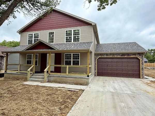 1807 S Elm Street , El Dorado Springs, MO 64744