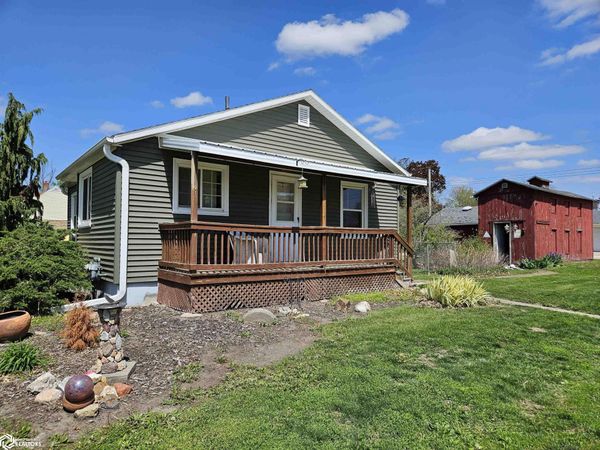 540 Leffler Street, West Burlington, IA 52655