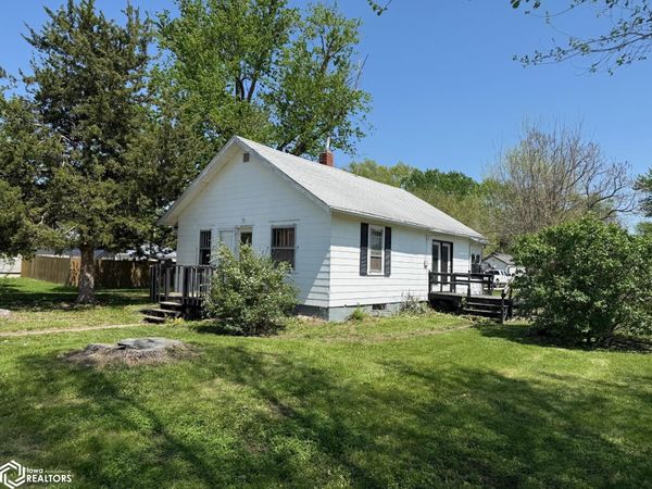 930 S Weller Street, Ottumwa, IA 52501