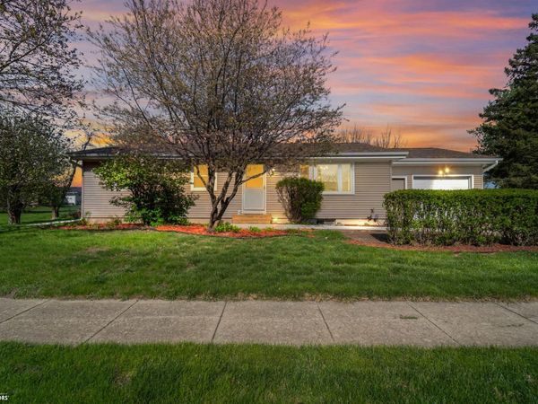 914 S 12th Street, Nevada, IA 50201