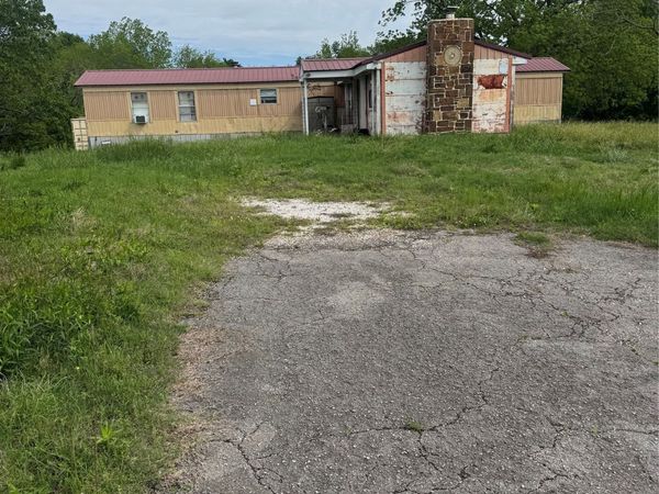 11324 E 64 Highway , Webbers Falls, OK 74470