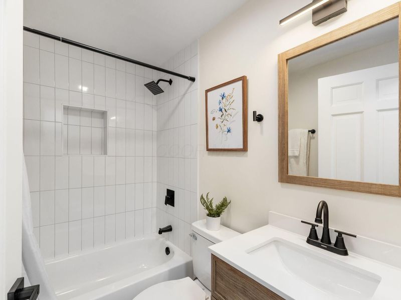 1241 Erickson Road , Columbus, OH 43227 Photo 21