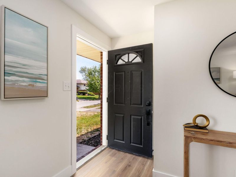 1241 Erickson Road , Columbus, OH 43227 Photo 6