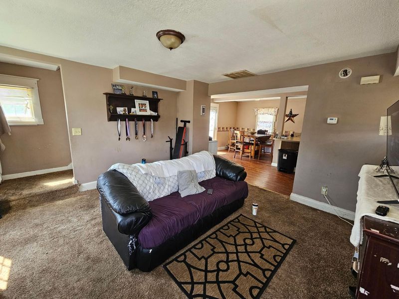 319 Hopkins Street , Washington Court House, OH 43160 Photo 5