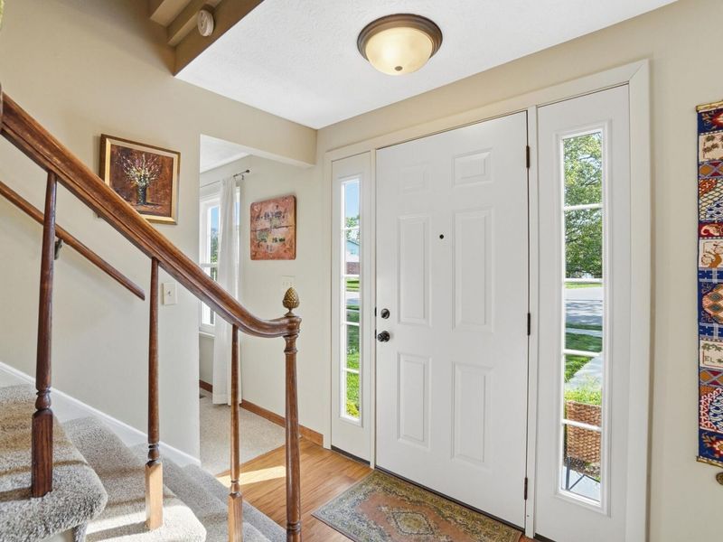 478 Robin Hood Lane, Troy, OH 45373 Photo 4