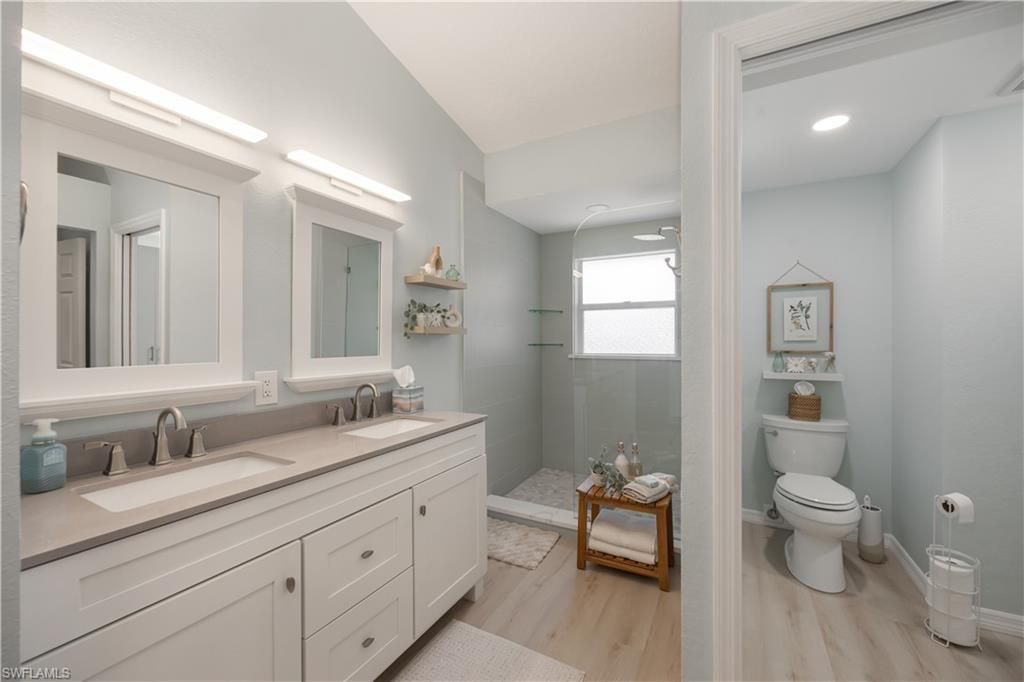 290 Emerald Bay Cir, Unit L5, Naples, FL 34110 Photo