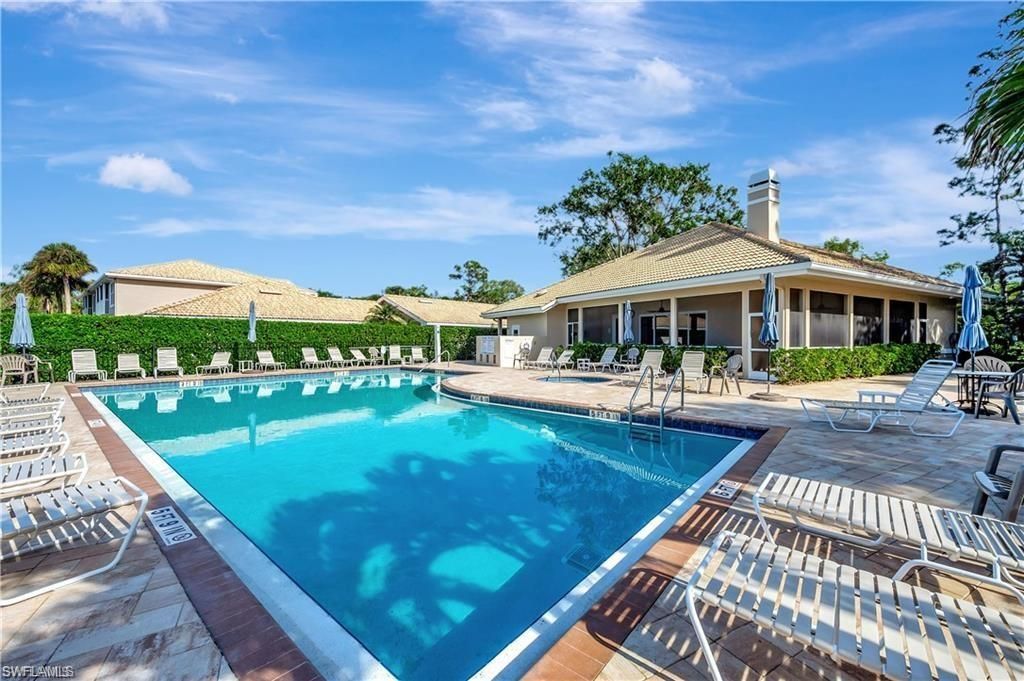 290 Emerald Bay Cir, Unit L5, Naples, FL 34110 Photo