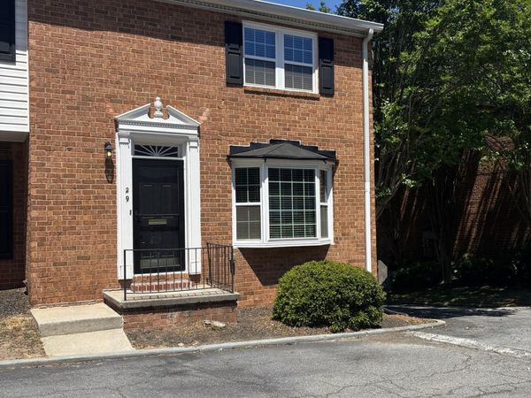 6520 Roswell Road, Unit 29, Atlanta, GA 30328