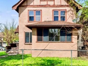 704 STUART Avenue, Kalamazoo, MI 49007