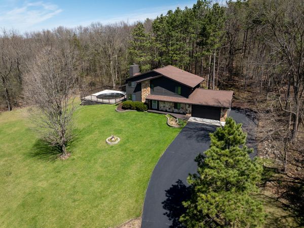S46W35820 Meadows Dr, Ottawa, WI 53118
